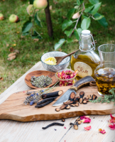 Vorschau: NaturApotheke – Gesund mit der Kraft der Natur Vorschau: NaturApotheke – Gesund mit der Kraft der Natur